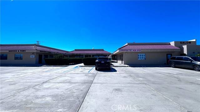 Apple Valley, CA 92307,22749 US Highway 18