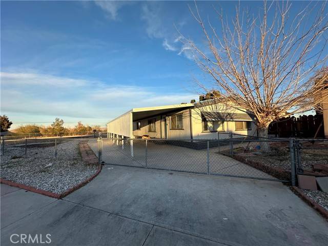 Victorville, CA 92395,16719 Pebble Beach Drive