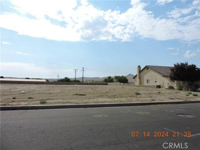 Helendale, CA 92342,27559 Cloverleaf Drive