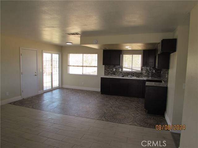 Lancaster, CA 93535,41042 163rd Street