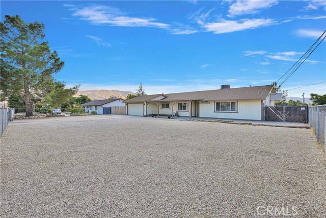 Hesperia, CA 92345,19165 Rocksprings Road