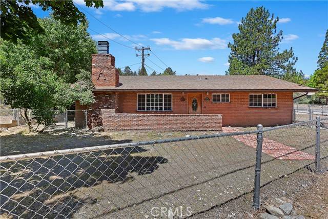 Wrightwood, CA 92397,875 Mountain View Avenue