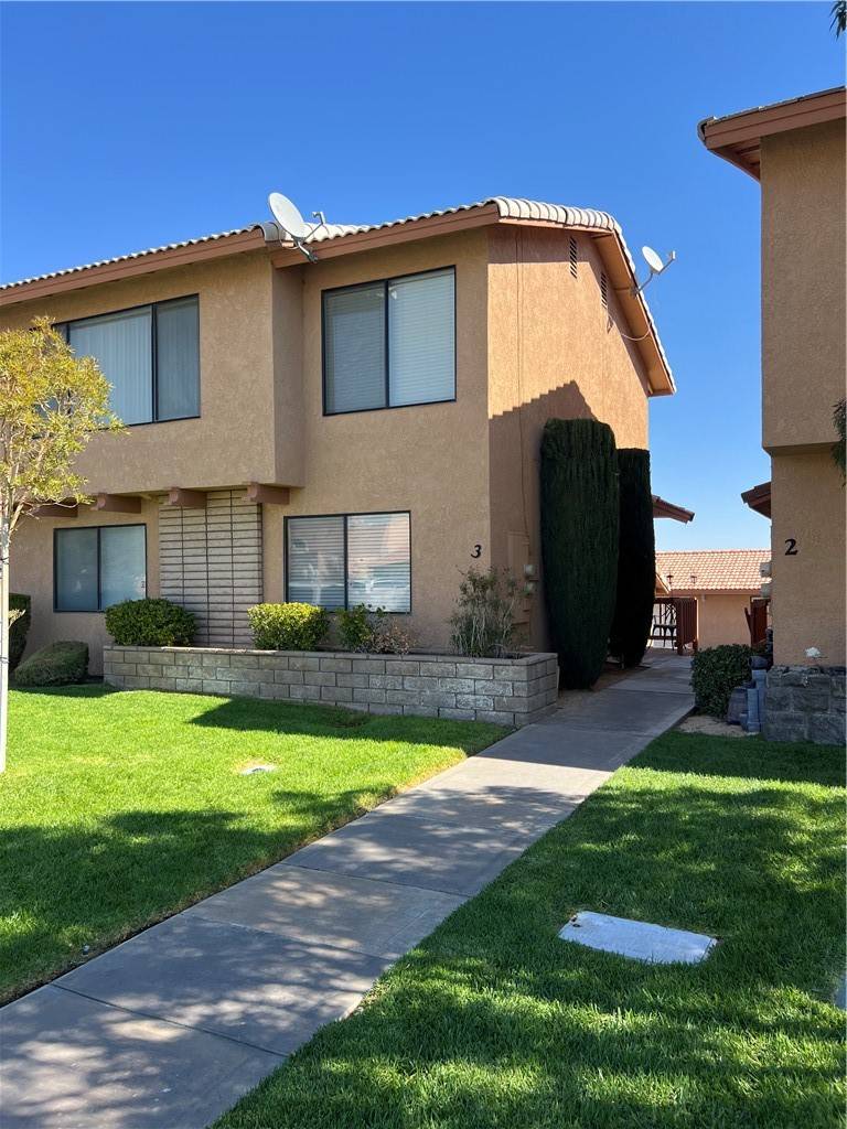 Helendale, CA 92342,27535 Lakeview Drive #3