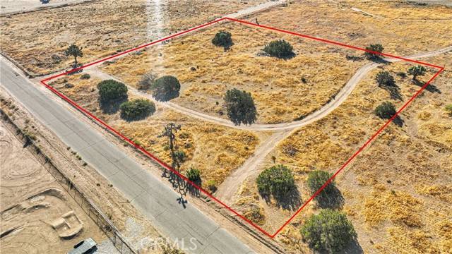 Hesperia, CA 92344,0 White Fox Trail