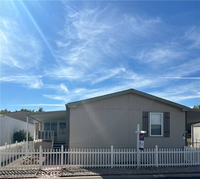 Victorville, CA 92395,13393 Mariposa Road #42