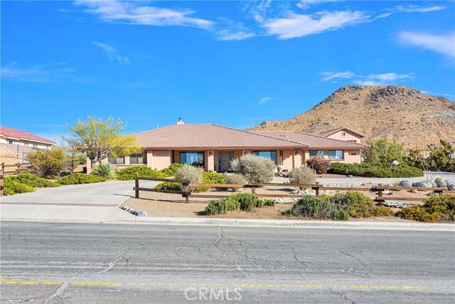 Apple Valley, CA 92307,16585 Choco Road