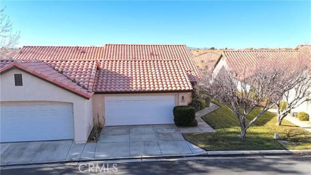 Apple Valley, CA 92308,11562 Oak Street