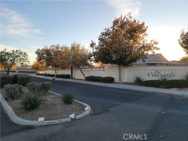 Apple Valley, CA 92308,21189 Chianti Lane