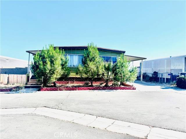 Apple Valley, CA 92307,20683 Waalew Road #202