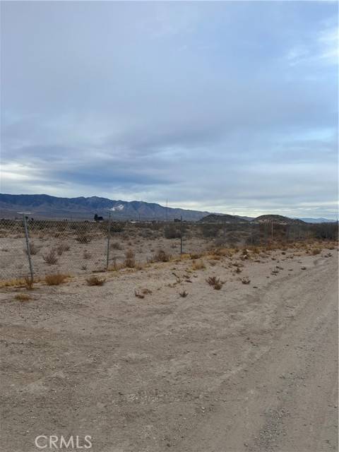 Lucerne Valley, CA 92356,7 Rodeo Road