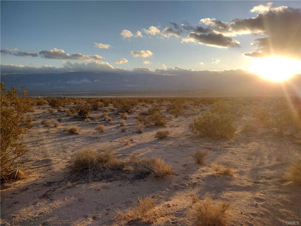 Lucerne Valley, CA 92356,0 Comet Road