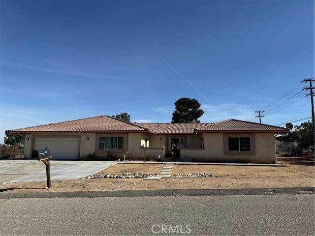 Phelan, CA 92371,9323 Serra Street