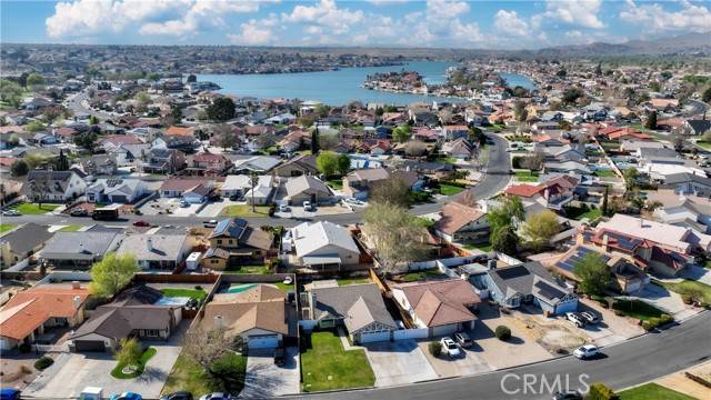 Victorville, CA 92395,13140 Meteor Drive