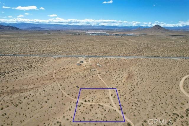 Apple Valley, CA 92307,18 Quarry Road