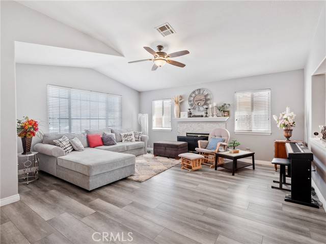 Victorville, CA 92395,13486 Jubilee Place