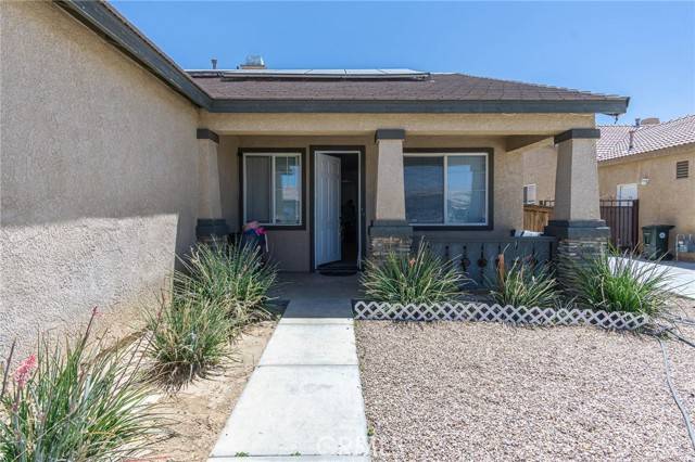 Adelanto, CA 92301,14537 Oakdale Circle