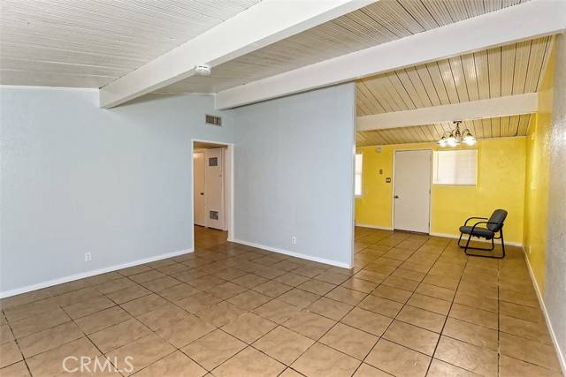 Victorville, CA 92395,15521 Heartsease Lane