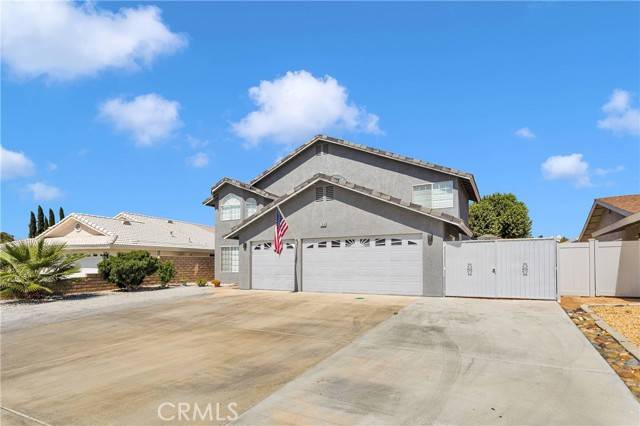 Victorville, CA 92395,13046 Bermuda Dunes Drive