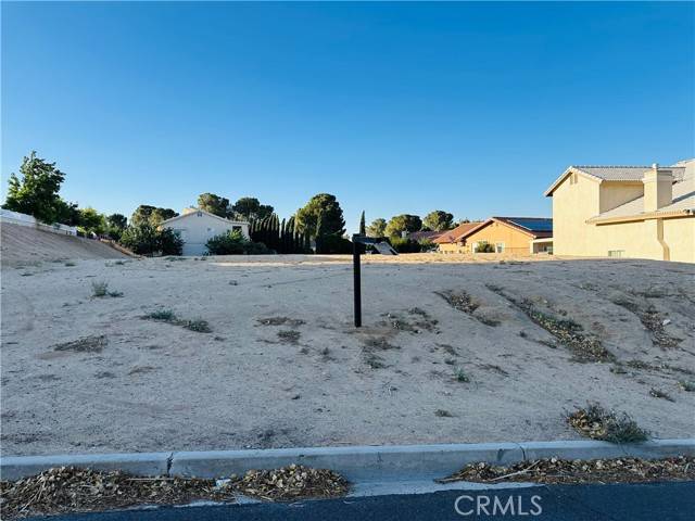 Helendale, CA 92342,14852 Autumn