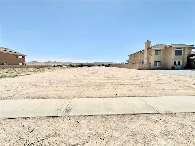 Helendale, CA 92342,26993 Lakeview Dr