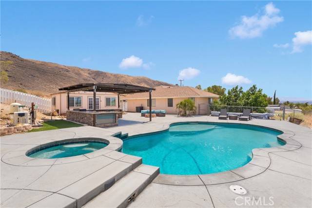 Apple Valley, CA 92308,22752 Roundup Way