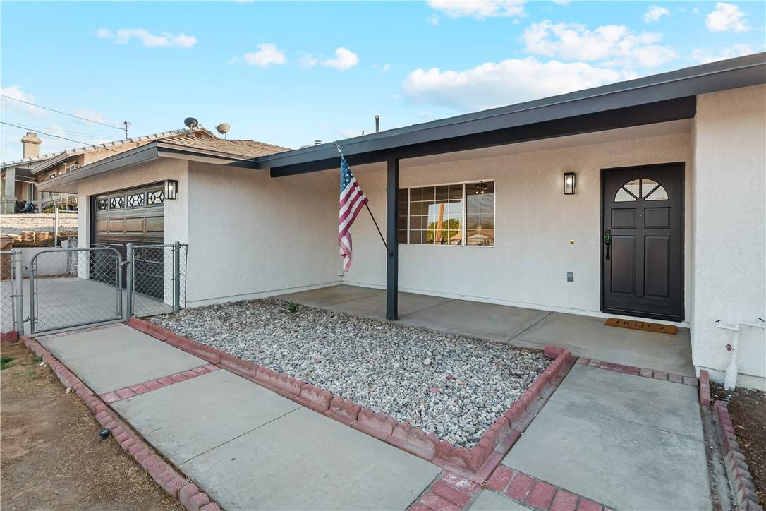 Hesperia, CA 92345,7046 7th