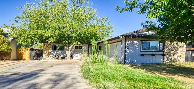 Ridgecrest, CA 93555,132 S Holly Canyon Drive
