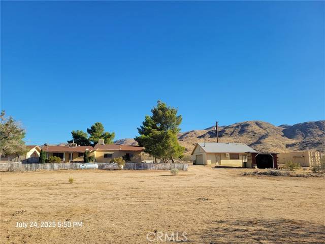 Apple Valley, CA 92307,27177 Cahuilla Road