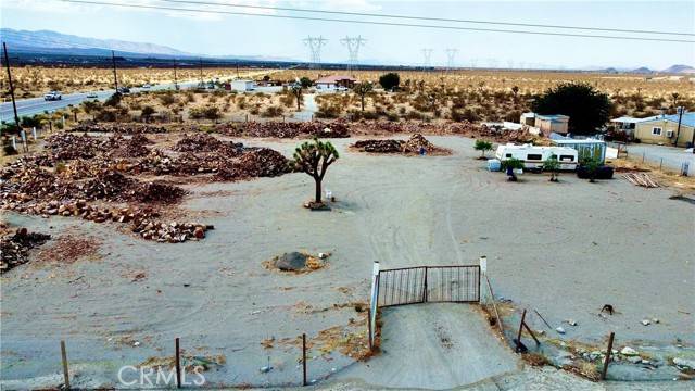 Pinon Hills, CA 92372,1290 Ca-18