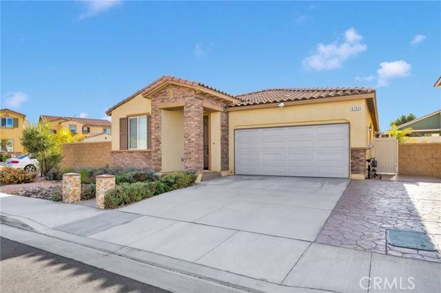 Hesperia, CA 92344,8720 Alturas