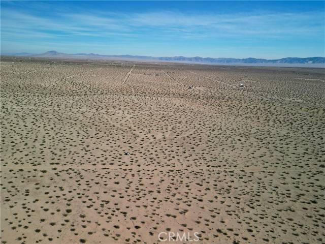 Joshua Tree, CA 92252,63305 Ranier Road