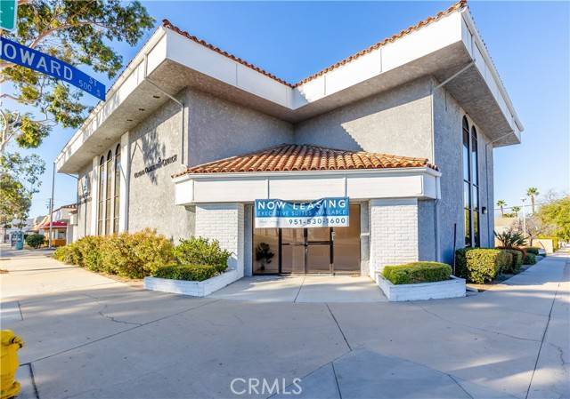 Corona, CA 92879,321 E 6TH St