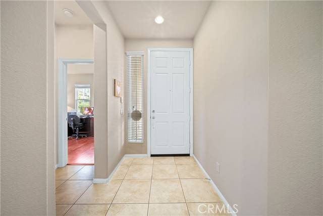 Temecula, CA 92592,33822 Flora Springs Street