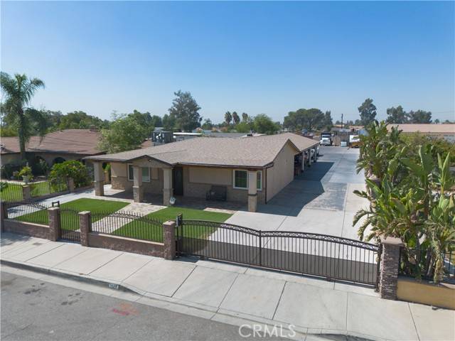 Fontana, CA 92335,9828 Carob Avenue