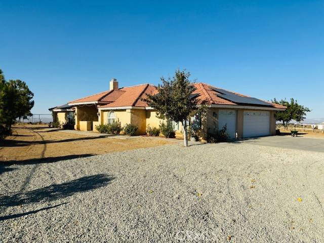 Phelan, CA 92371,8225 Ailanthus Street