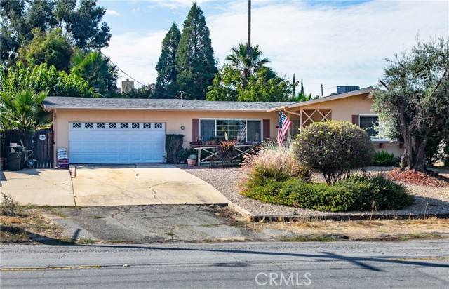 Yucaipa, CA 92399,33993 Avenue E