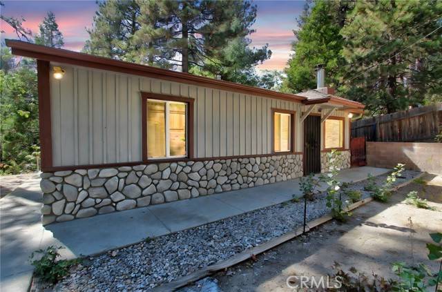 Running Springs, CA 92382,32159 Cove Circle