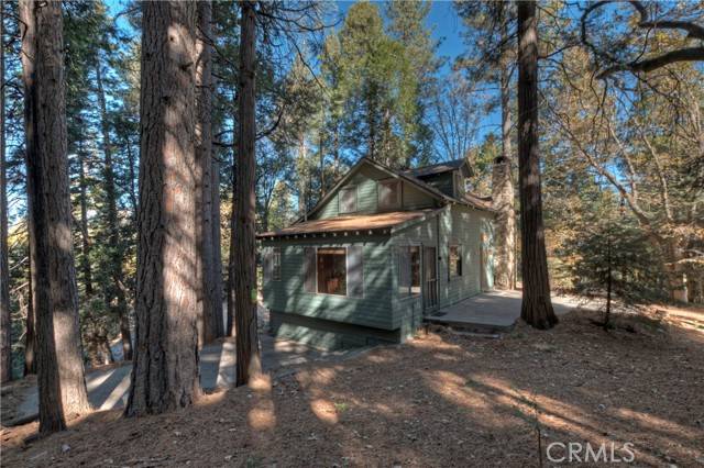 Lake Arrowhead, CA 92352,648 Crest Estates Drive