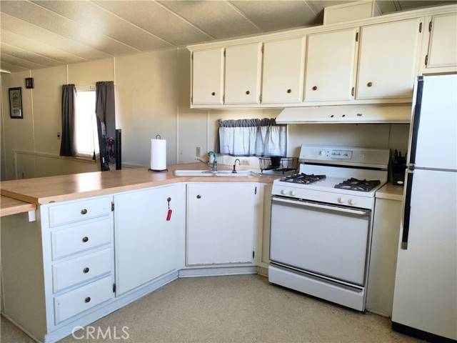 Desert Hot Springs, CA 92241,17640 Corkill Road #17