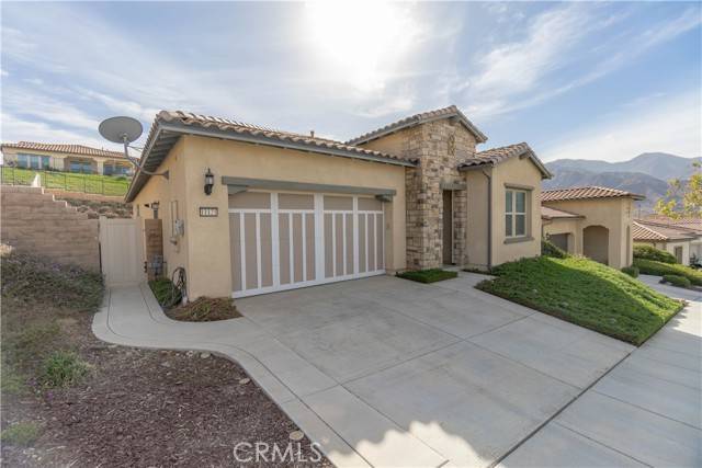 Corona, CA 92883,11121 Fourleaf Court