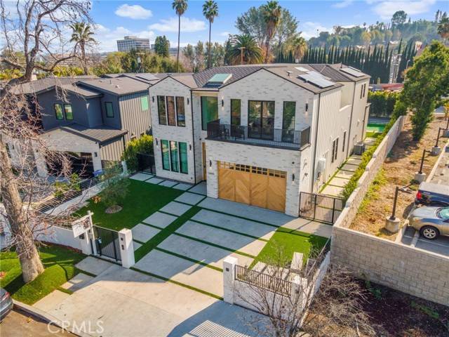 Encino (los Angeles), CA 91436,16846 Addison Street