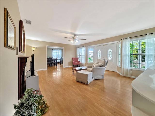 Huntington Beach, CA 92647,7736 Sugar Drive