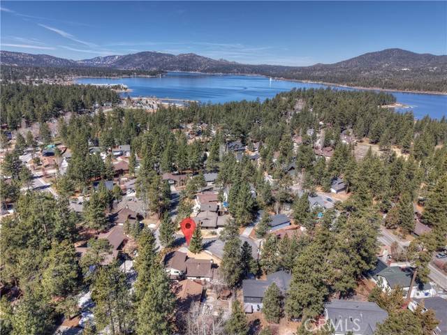 Big Bear Lake, CA 92315,279 Bluebird Court