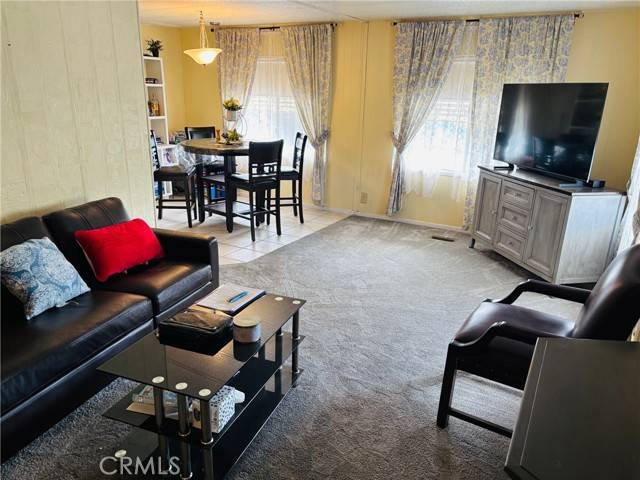Victorville, CA 92395,13393 Mariposa Road #115