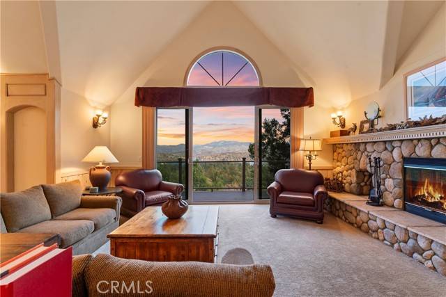 Lake Arrowhead, CA 92352,432 Grizzly Road