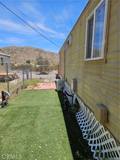 Morongo Valley, CA 92256,51063 29 Palms Hwy spc #32