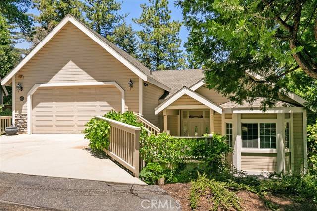 Lake Arrowhead, CA 92352,27376 Pinewood Drive