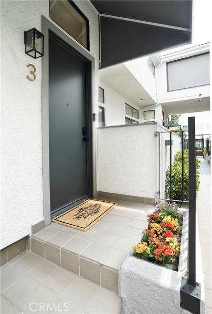 Sherman Oaks, CA 91423,14025 Riverside Drive #3