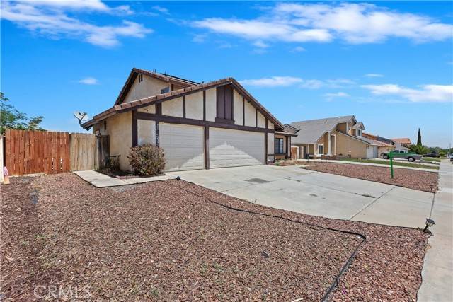 Victorville, CA 92392,13534 Ironstone Avenue