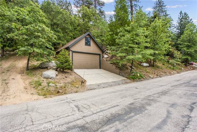 Angelus Oaks, CA 92305,6429 Cedar Avenue